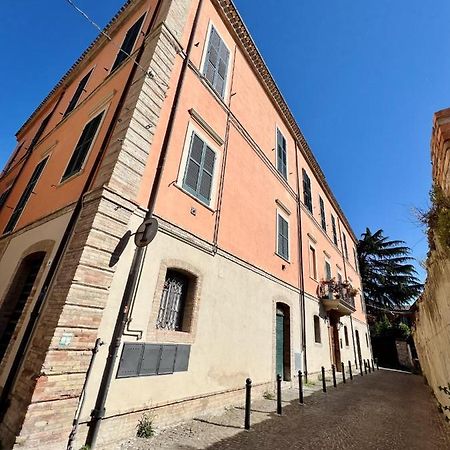 B&B Letterario Palazzo Pistocchi 特拉莫 外观 照片