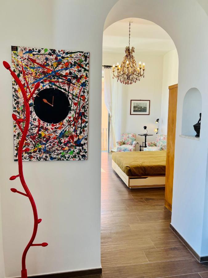 B&B Letterario Palazzo Pistocchi 特拉莫 外观 照片