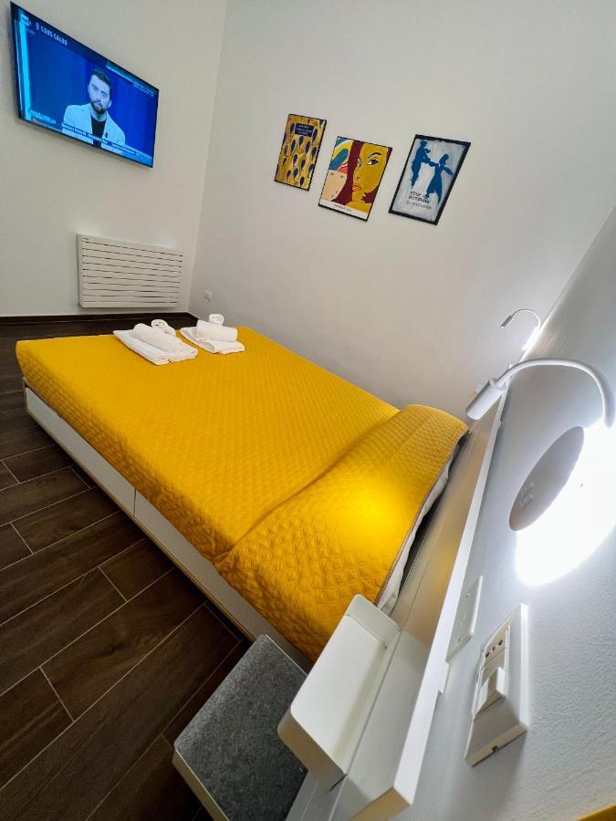 B&B Letterario Palazzo Pistocchi 特拉莫 外观 照片