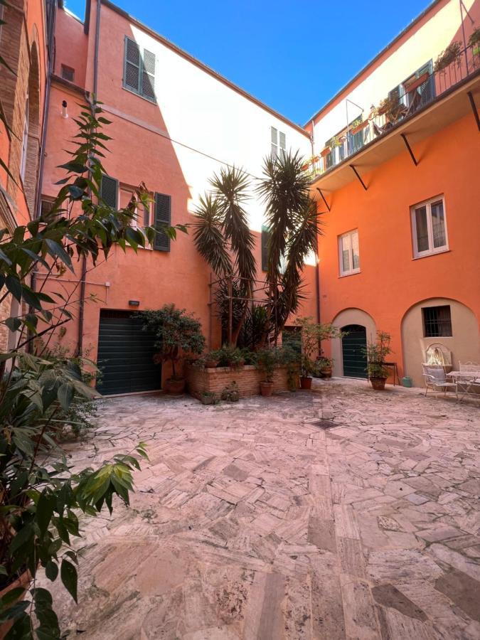 B&B Letterario Palazzo Pistocchi 特拉莫 外观 照片
