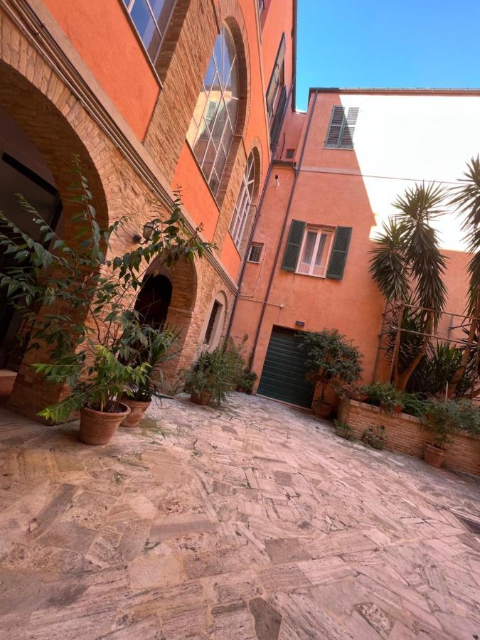 B&B Letterario Palazzo Pistocchi 特拉莫 外观 照片